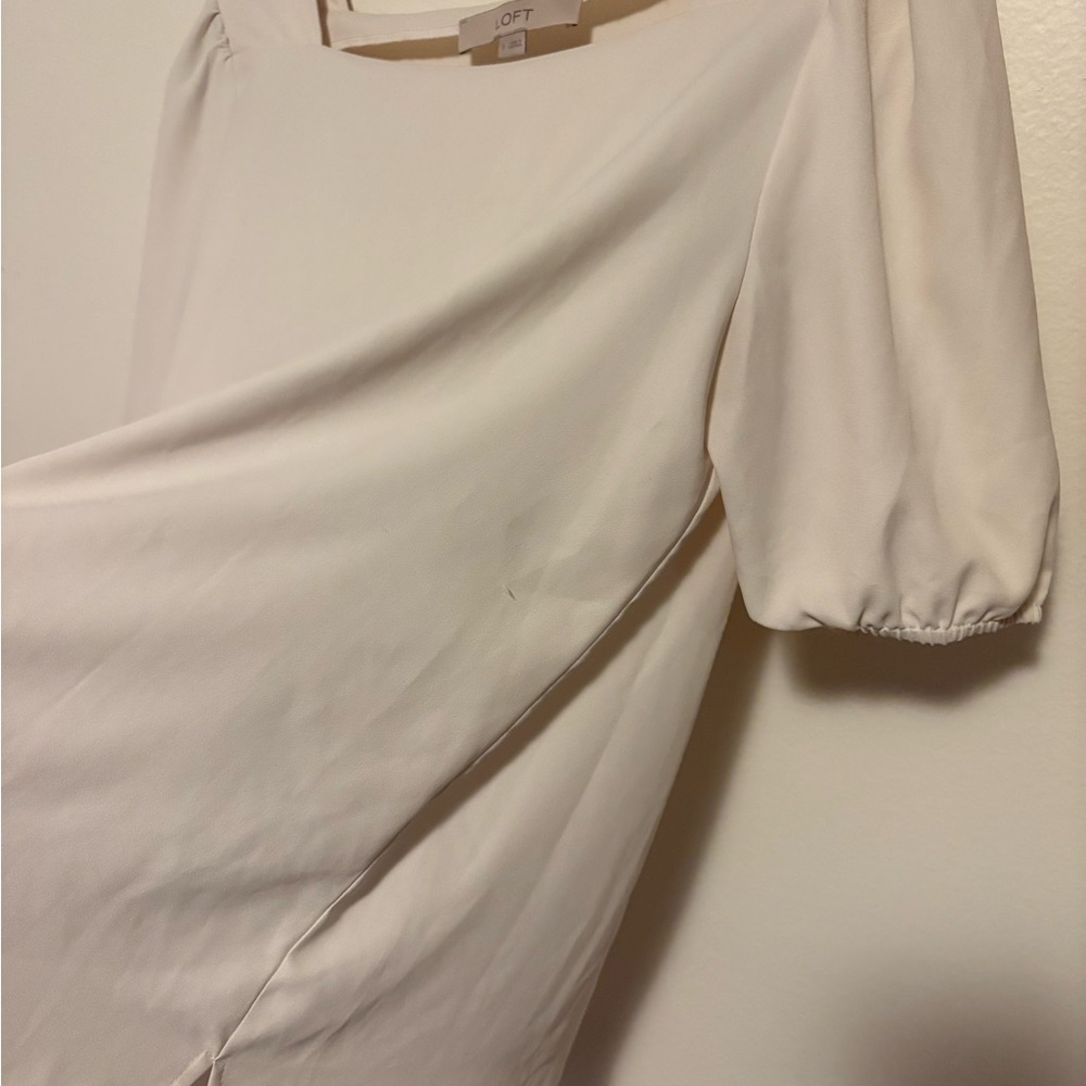 LOFT Women's Elegant Cream Blouse - Picture 3 of 6
